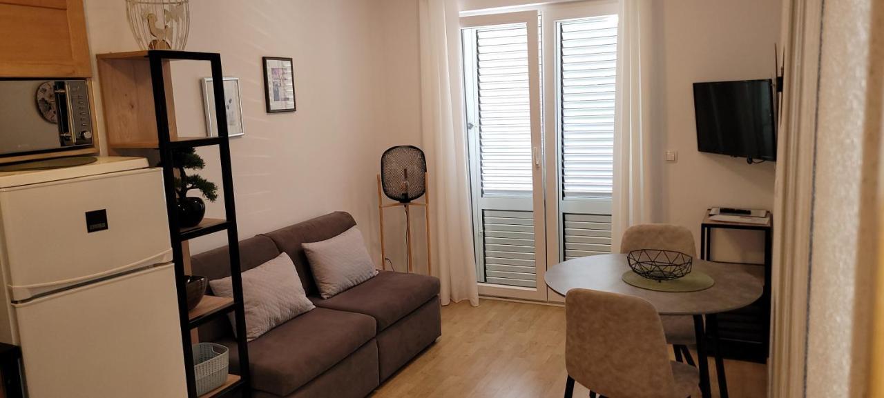 Rooms Magdalena Krk Krk Town Exteriör bild