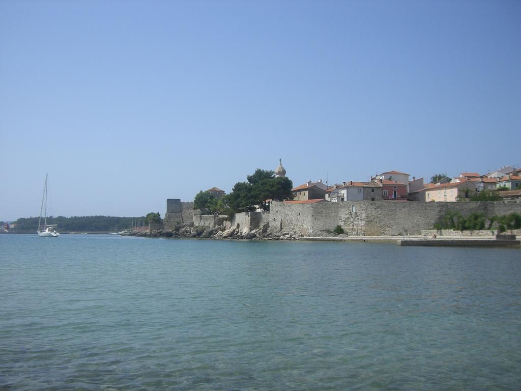 Rooms Magdalena Krk Krk Town Exteriör bild
